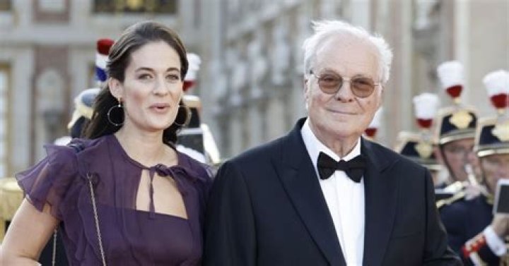 Unveiling The Net Worth Of Iconic Philanthropist: Carmen Felder